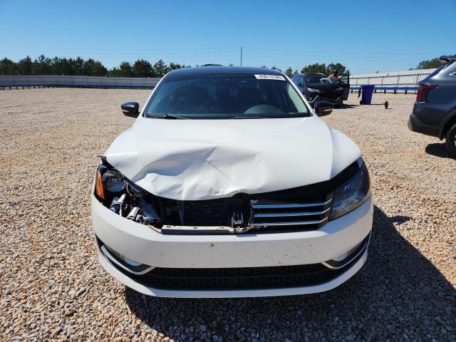 49013146 :رقم المزاد ، 1VWBT7A39FC090125 vin ، 2015 Volkswagen Passat مزاد بيع