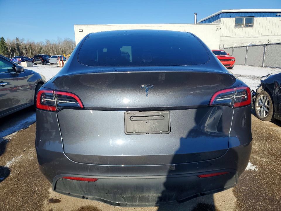 49483296 :رقم المزاد ، LRWYGDFD5PC071930 vin ، 2023 Tesla Model Y مزاد بيع