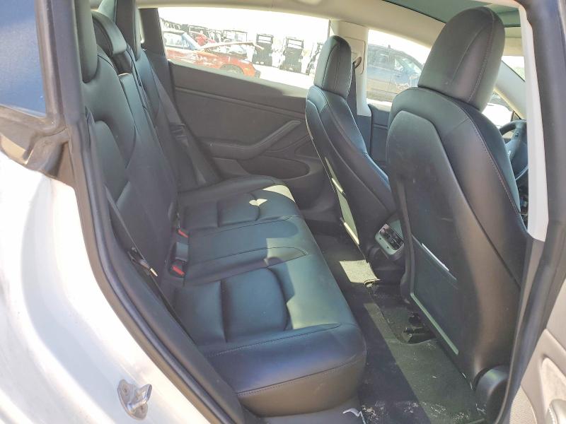 48289936 :رقم المزاد ، 5YJ3E1EB8KF433231 vin ، 2019 Tesla Model 3 مزاد بيع