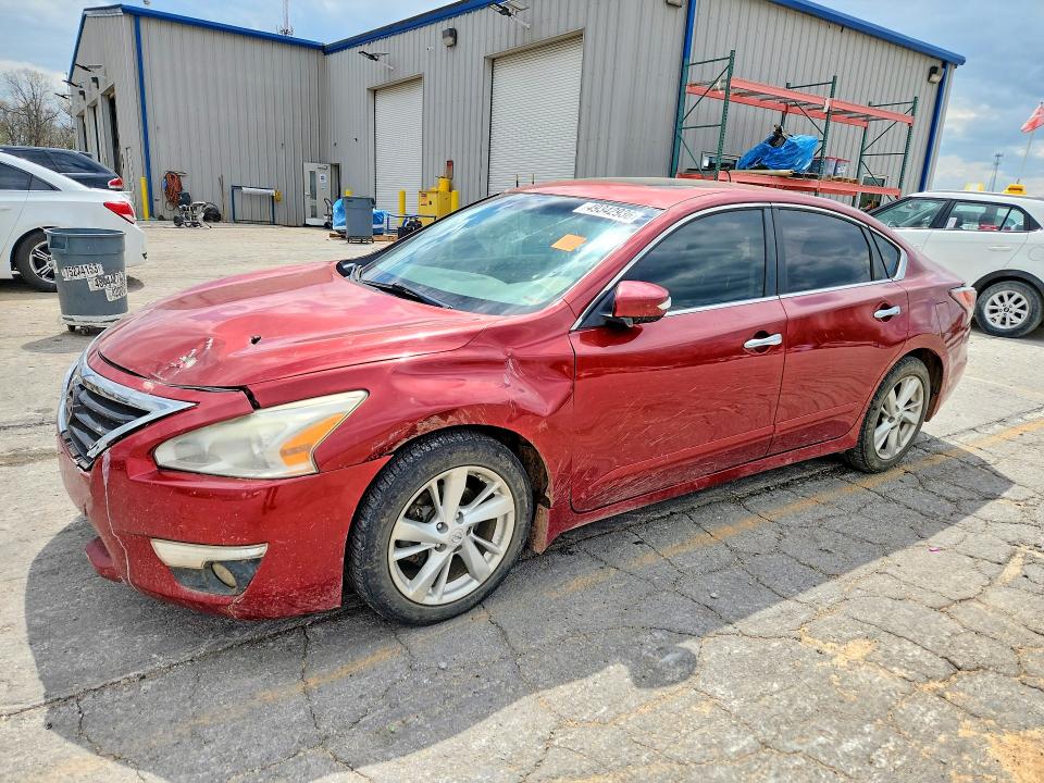 2014 Nissan Altima მანქანა იყიდება აუქციონზე, vin: 1N4AL3AP0EC111717, აუქციონის ნომერი: 49342936