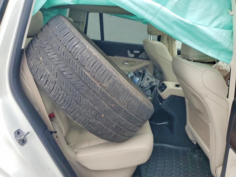 48096616 :رقم المزاد ، 4JGFF5KE6NA621822 vin ، 2022 Mercedes-benz Gls مزاد بيع