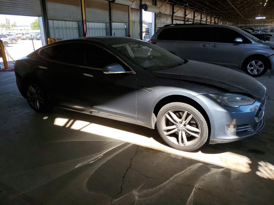 Продажа на аукционе авто 2013 Tesla Model S, vin: 5YJSA1CGXDFP09384, номер лота: 48714726