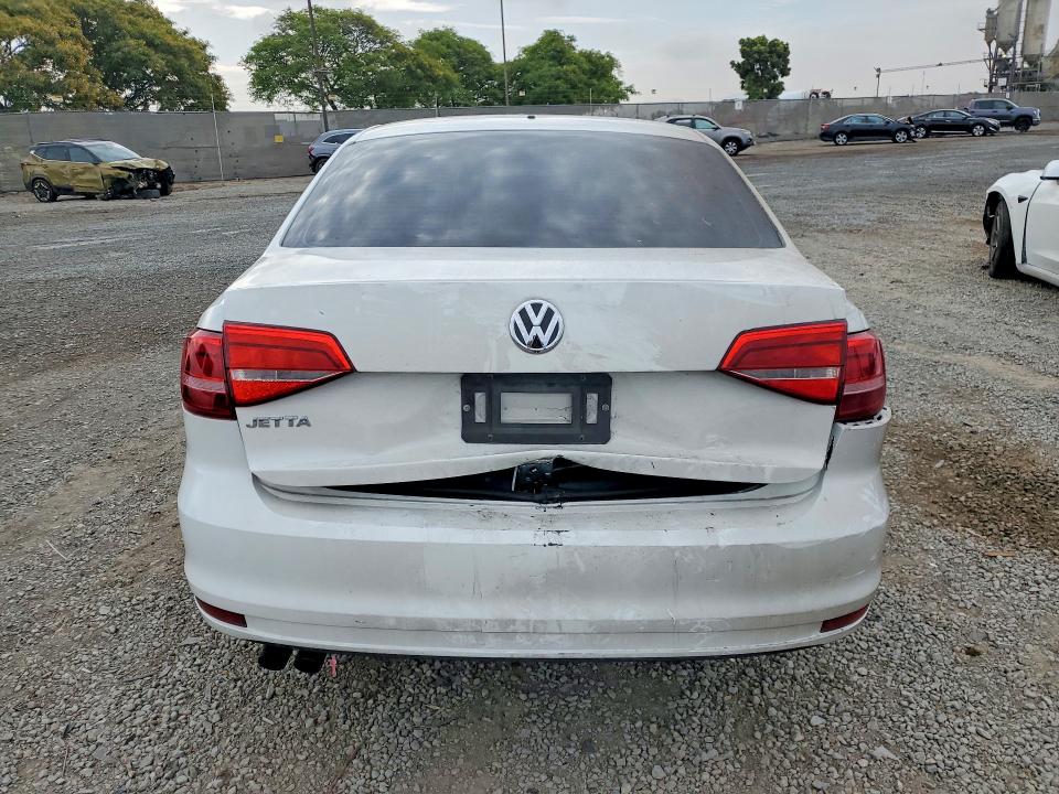 52036936 :رقم المزاد ، 3VW2K7AJ9FM227175 vin ، 2015 Volkswagen Jetta مزاد بيع