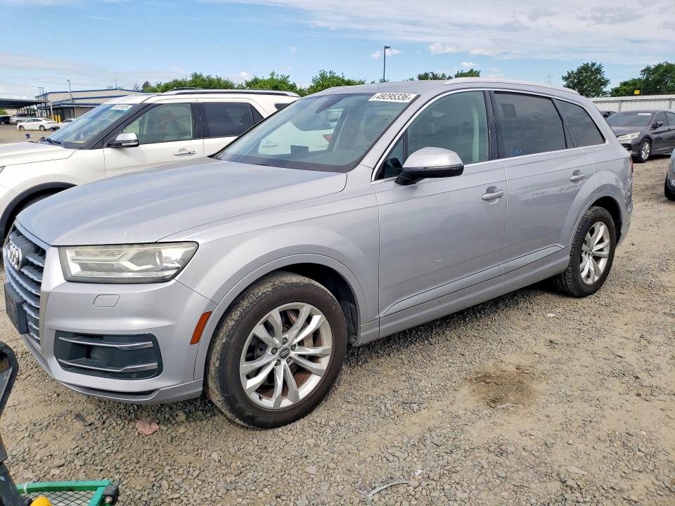 Продажа на аукционе авто 2017 Audi Q7, vin: WA1AAAF70HD003930, номер лота: 49295336