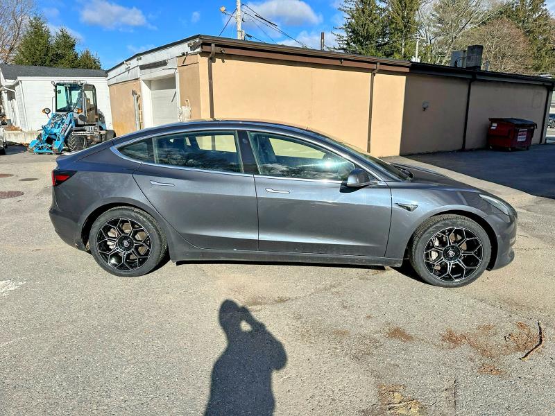 2018 Tesla Model 3 მანქანა იყიდება აუქციონზე, vin: 5YJ3E1EB1JF119497, აუქციონის ნომერი: 51423946