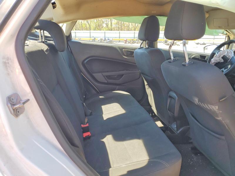 48441616 :رقم المزاد ، 3FADP4BJ1KM132281 vin ، 2019 Ford Fiesta مزاد بيع