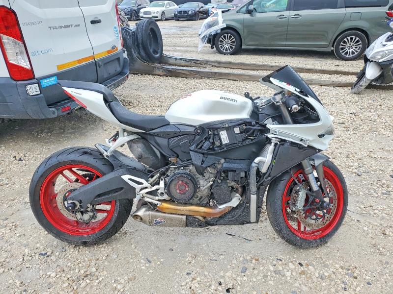 Продажа на аукционе авто 2016 Ducati Superbike, vin: ZDM14B1W0GB002356, номер лота: 48909906
