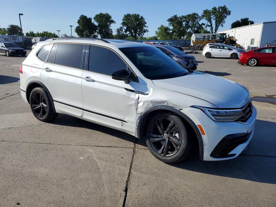 50247786 :رقم المزاد ، 3VV8B7AX7RM047040 vin ، 2024 Volkswagen Tiguan مزاد بيع
