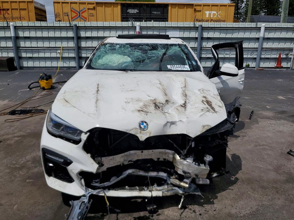 49544696 :رقم المزاد ، 5UXCY8C02M9F23278 vin ، 2021 Bmw X6 مزاد بيع