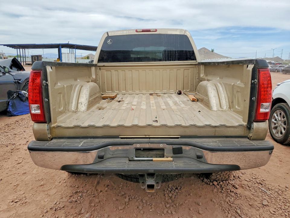 48988956 :رقم المزاد ، 1GTHK23275F968428 vin ، 2005 Gmc Sierra مزاد بيع