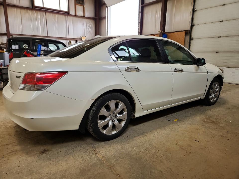 50894506 :رقم المزاد ، 1HGCP36838A800175 vin ، 2008 Honda Accord مزاد بيع