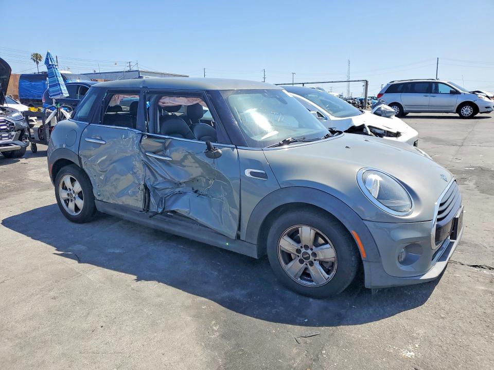 2020 Mini Cooper მანქანა იყიდება აუქციონზე, vin: WMWXU7C00L2M67514, აუქციონის ნომერი: 51134956