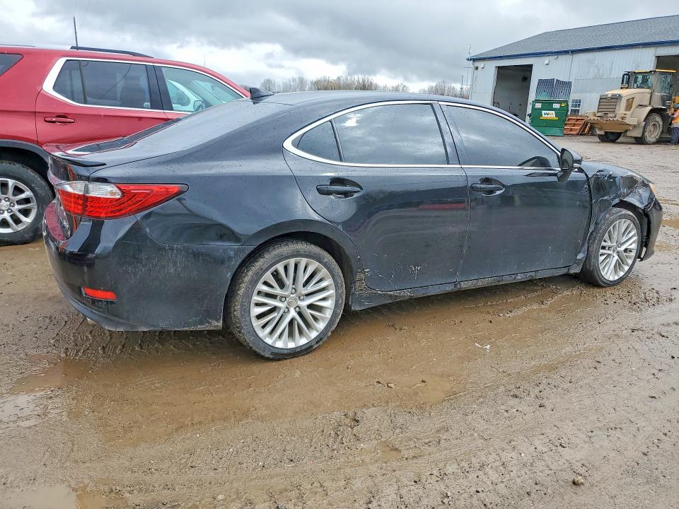 50233226 :رقم المزاد ، JTHBK1GG0F2159155 vin ، 2015 Lexus Es مزاد بيع