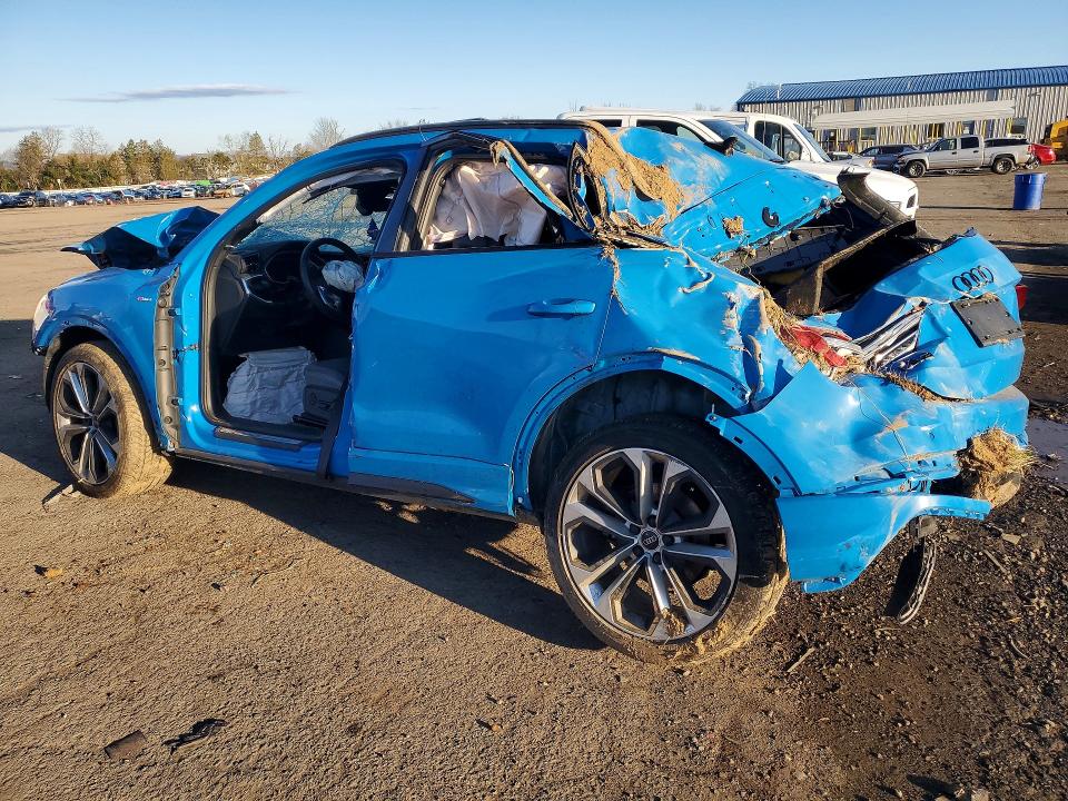 Продажа на аукционе авто 2021 Audi Q3, vin: WA1EECF35M1133437, номер лота: 48894596