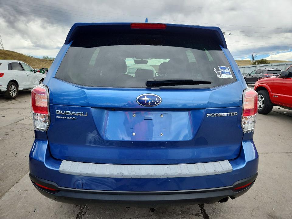 2018 Subaru Forester მანქანა იყიდება აუქციონზე, vin: JF2SJAJC7JH415597, აუქციონის ნომერი: 50959656