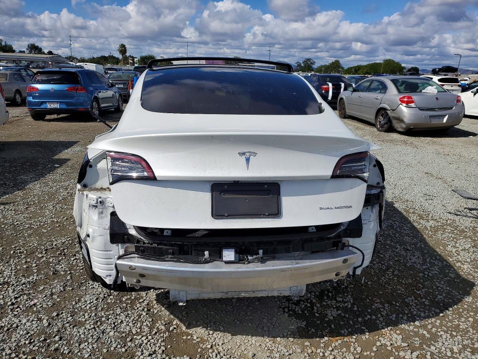2021 Tesla Model 3 მანქანა იყიდება აუქციონზე, vin: 5YJ3E1EB9MF006921, აუქციონის ნომერი: 49463376