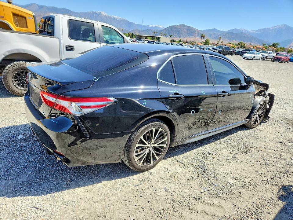 2018 Toyota Camry მანქანა იყიდება აუქციონზე, vin: 4T1B11HK5JU116849, აუქციონის ნომერი: 51567016