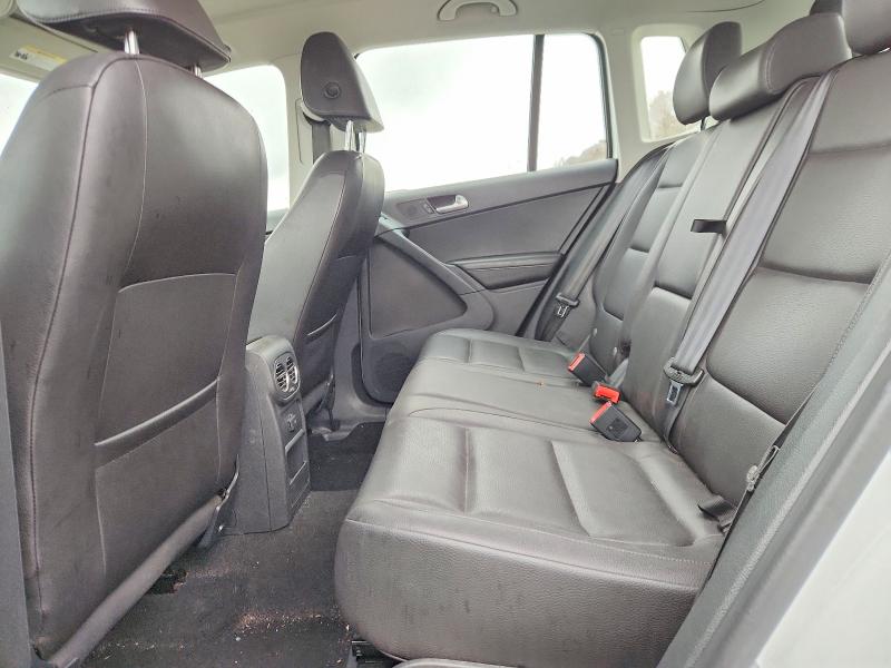 Продажа на аукционе авто 2017 Volkswagen Tiguan, vin: WVGBV7AXXHK000131, номер лота: 51940776