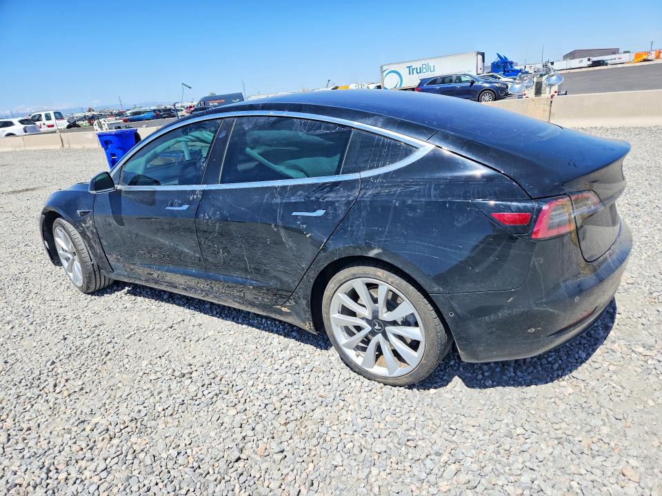 2018 Tesla Model 3 მანქანა იყიდება აუქციონზე, vin: 5YJ3E1EA3JF176243, აუქციონის ნომერი: 52926136