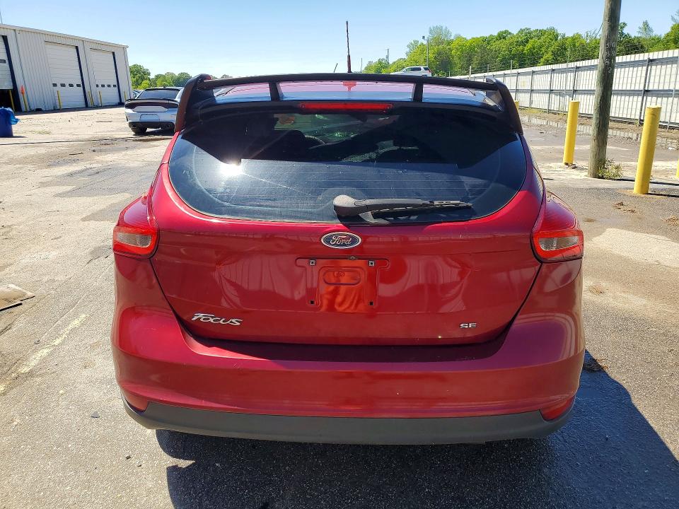 48919296 :رقم المزاد ، 1FADP3K22HL231639 vin ، 2017 Ford Focus مزاد بيع