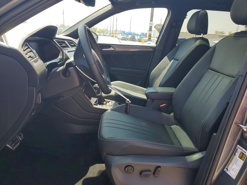 51588056 :رقم المزاد ، 3VVCB7AX1PM056551 vin ، 2023 Volkswagen Tiguan مزاد بيع