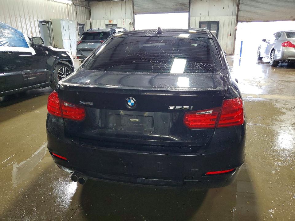 49645826 :رقم المزاد ، WBA3B3C55FF545405 vin ، 2015 Bmw 328 مزاد بيع