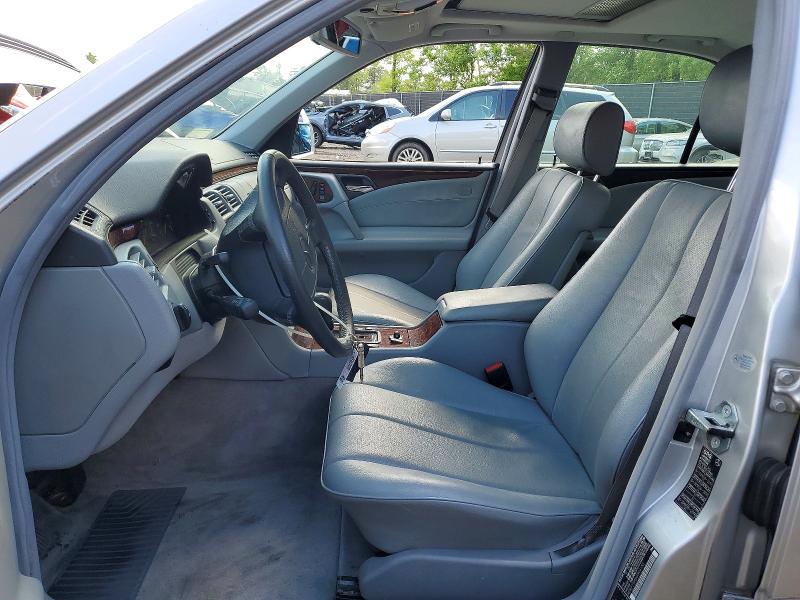 52021796 :رقم المزاد ، WDBJF25H5XA904152 vin ، 1999 Mercedes-benz E مزاد بيع