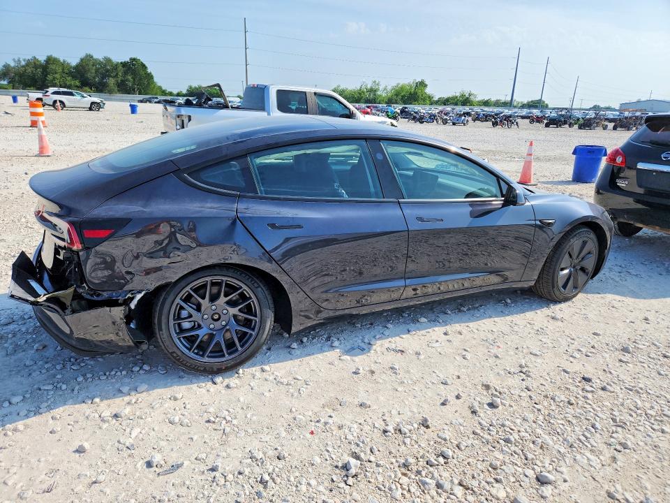 2026 Tesla Model 3 მანქანა იყიდება აუქციონზე, vin: 5YJ3E1EAXTF155621, აუქციონის ნომერი: 51366506