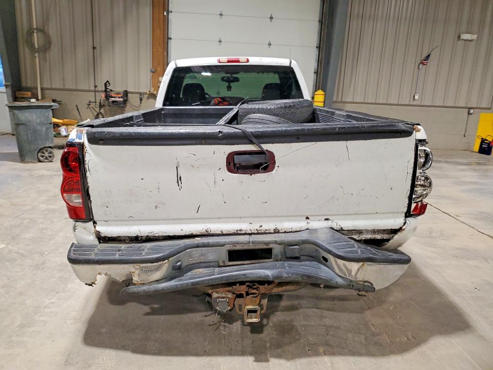50281696 :رقم المزاد ، 1GCEK14T74Z258074 vin ، 2004 Chevrolet Silverado مزاد بيع
