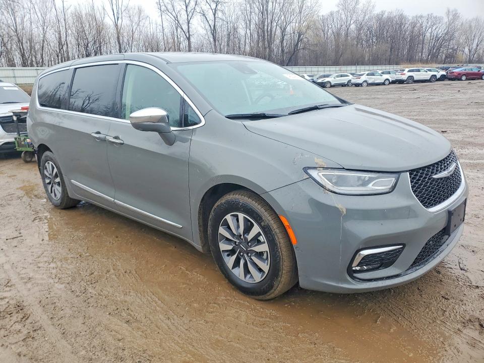 48509686 :رقم المزاد ، 2C4RC1S71NR145009 vin ، 2022 Chrysler Pacifica مزاد بيع