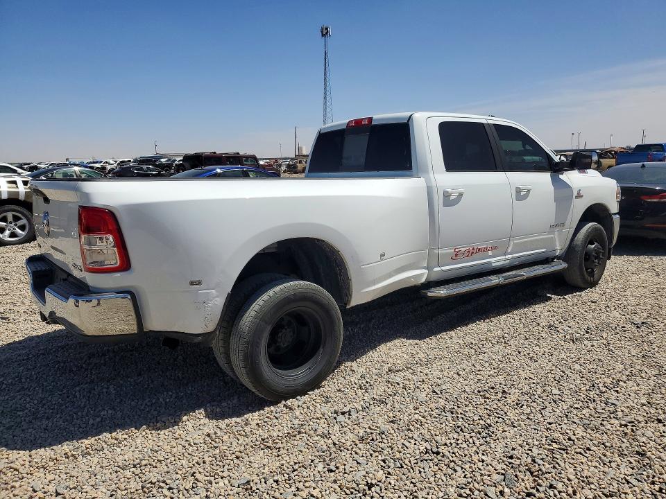 50742996 :رقم المزاد ، 3C63RRGLXNG415344 vin ، 2022 Ram 3500 مزاد بيع