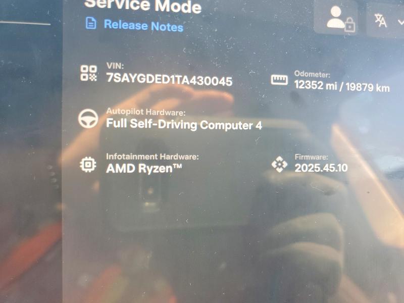 49165776 :رقم المزاد ، 7SAYGDED1TA430045 vin ، 2026 Tesla Model Y مزاد بيع