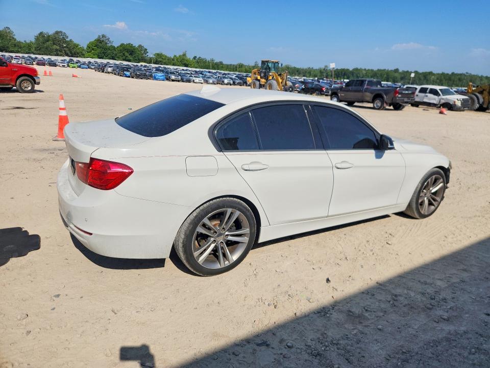 2015 Bmw 328 მანქანა იყიდება აუქციონზე, vin: WBA3A5C51FF609549, აუქციონის ნომერი: 51310716