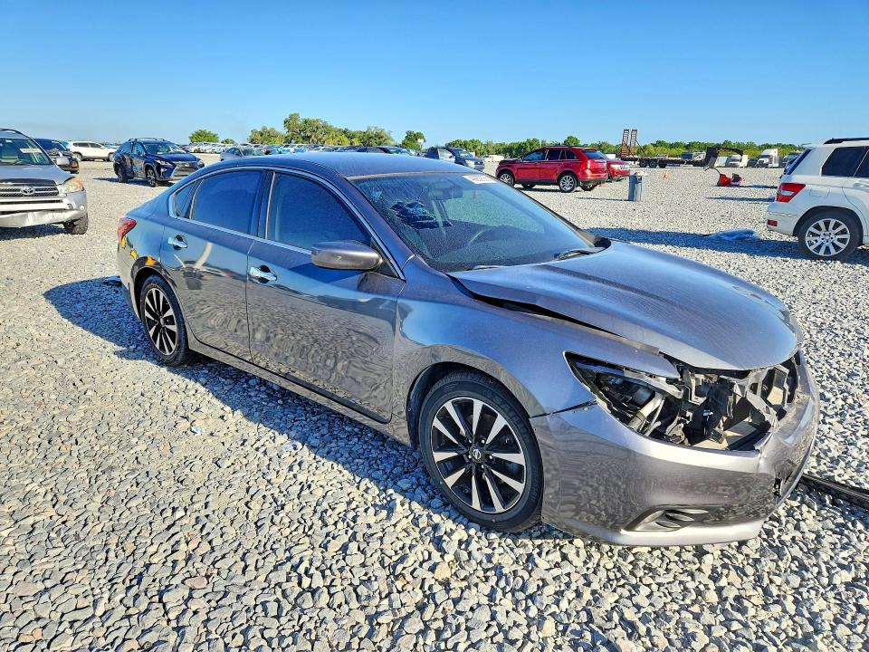 Продаж на аукціоні авто 2018 Nissan Altima, vin: 1N4AL3AP2JC267350, номер лоту: 49959056