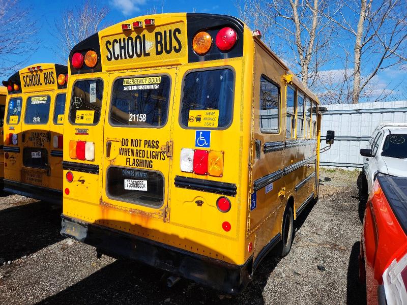 2011 Thomas School Bus მანქანა იყიდება აუქციონზე, vin: 1GB6G5BG2B1104424, აუქციონის ნომერი: 75969655