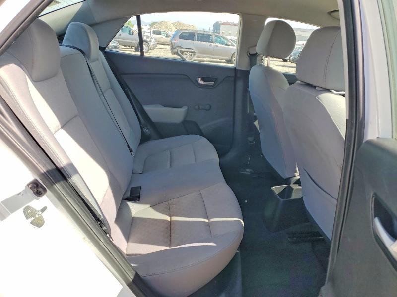 2018 Kia Rio მანქანა იყიდება აუქციონზე, vin: 3KPA24AB1JE071254, აუქციონის ნომერი: 79786775