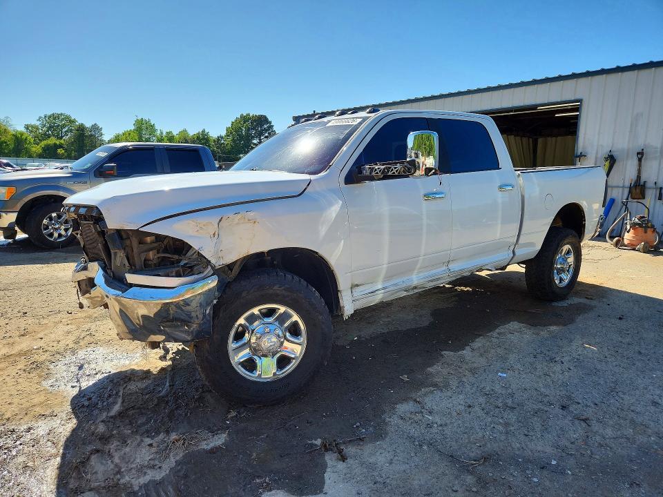 49066626 :رقم المزاد ، 3C6UR5DL9FG691646 vin ، 2015 Ram 2500 مزاد بيع
