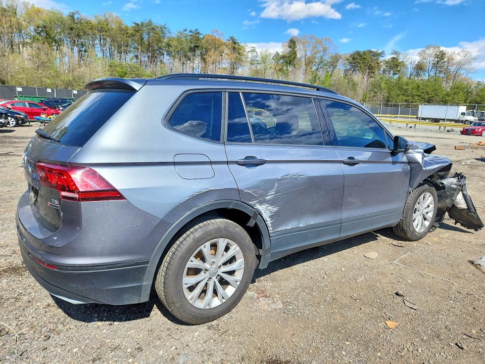 2018 Volkswagen Tiguan მანქანა იყიდება აუქციონზე, vin: 3VV0B7AX4JM094995, აუქციონის ნომერი: 48921356