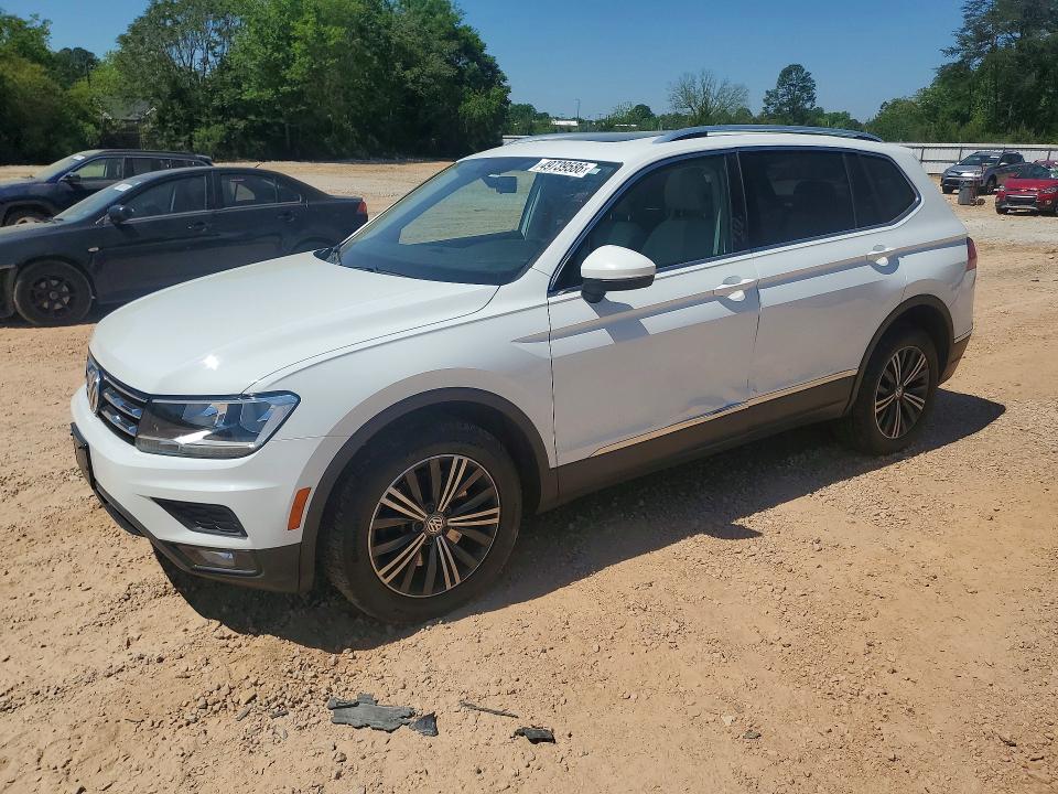 Продажа на аукционе авто 2018 Volkswagen Tiguan, vin: 3VV2B7AX3JM004292, номер лота: 49739586