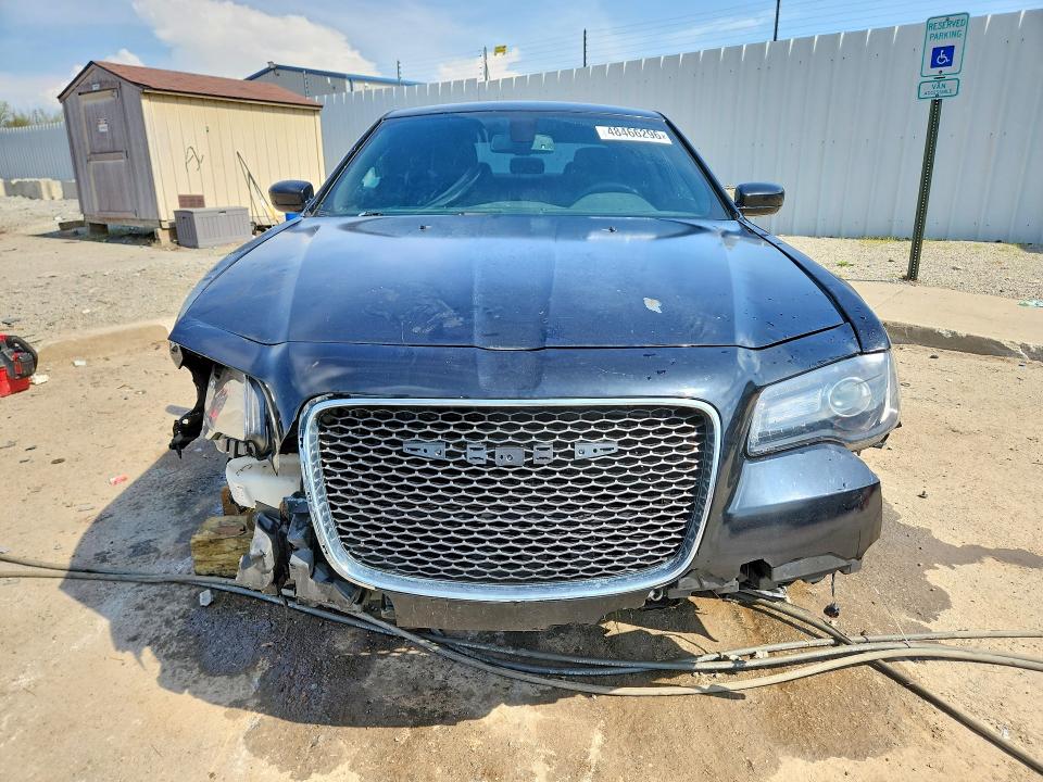 Продаж на аукціоні авто 2017 Chrysler 300, vin: 2C3CCABG2HH564331, номер лоту: 48466296