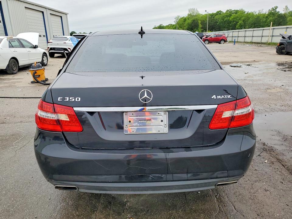 2011 Mercedes-benz E მანქანა იყიდება აუქციონზე, vin: WDDHF8HB9BA395952, აუქციონის ნომერი: 48957456