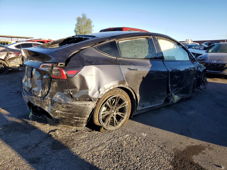 2025 Tesla Model Y მანქანა იყიდება აუქციონზე, vin: 7SAYGDED1SF253109, აუქციონის ნომერი: 51015556
