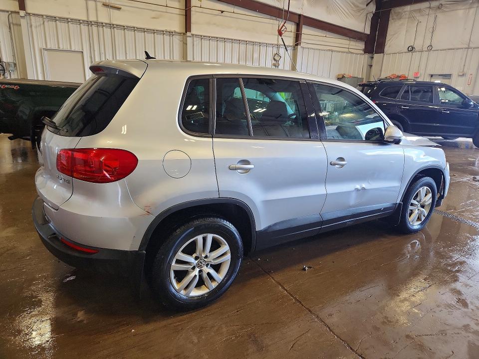 50162326 :رقم المزاد ، WVGAV3AX6DW562468 vin ، 2013 Volkswagen Tiguan مزاد بيع