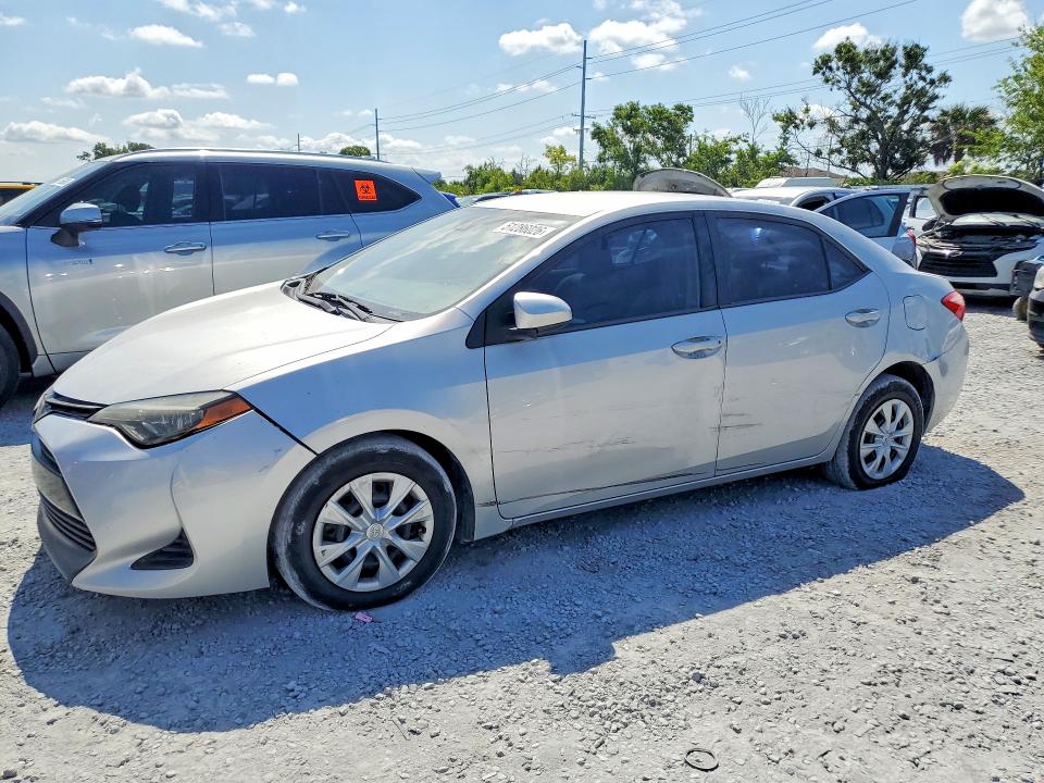 51286026 :رقم المزاد ، 2T1BURHE8KC197025 vin ، 2019 Toyota Corolla مزاد بيع