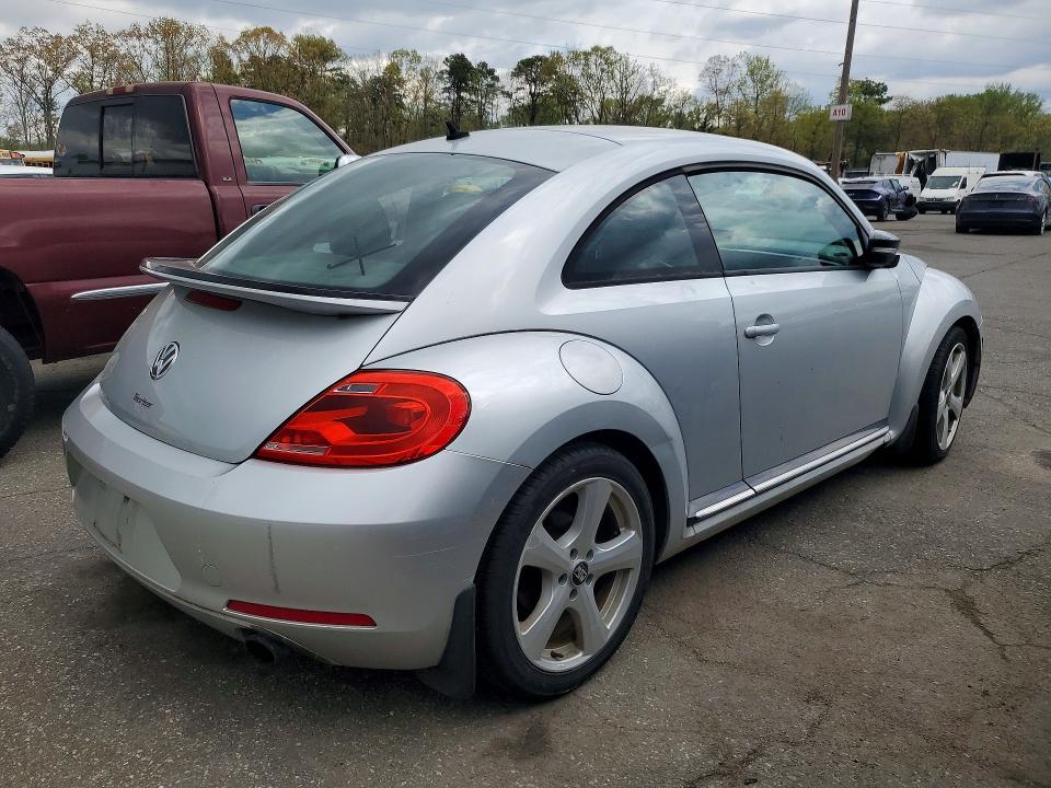 50327786 :رقم المزاد ، 3VW4A7AT2CM633730 vin ، 2012 Volkswagen Beetle مزاد بيع