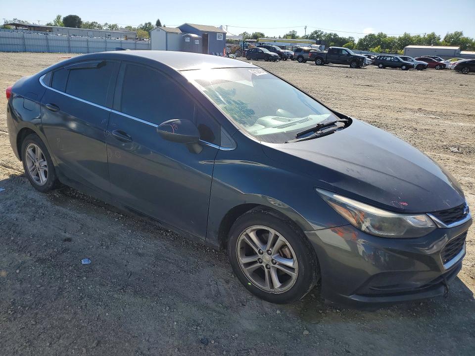 2018 Chevrolet Cruze მანქანა იყიდება აუქციონზე, vin: 1G1BE5SM9J7123661, აუქციონის ნომერი: 47139436