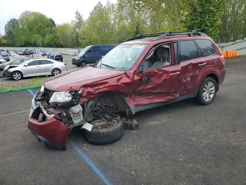 50767516 :رقم المزاد ، JF2SHADC6DG412742 vin ، 2013 Subaru Forester مزاد بيع