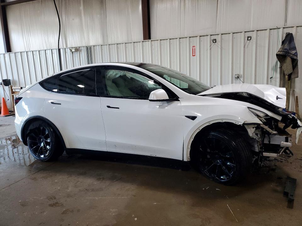 Auction sale of the 2021 Tesla Model Y, vin: 5YJYGDEE5MF187155, lot number: 50732426
