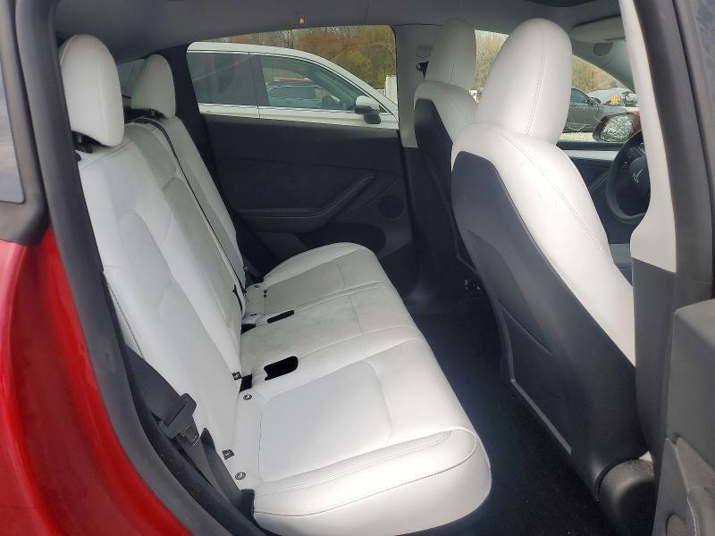 Продаж на аукціоні авто 2025 Tesla Model Y, vin: 7SAYGDEE6SA365359, номер лоту: 49326456