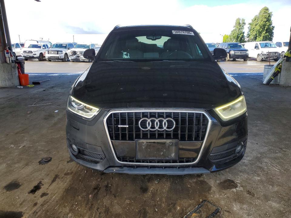 50976706 :رقم المزاد ، WA1EFCFS5FR004722 vin ، 2015 Audi Q3 مزاد بيع